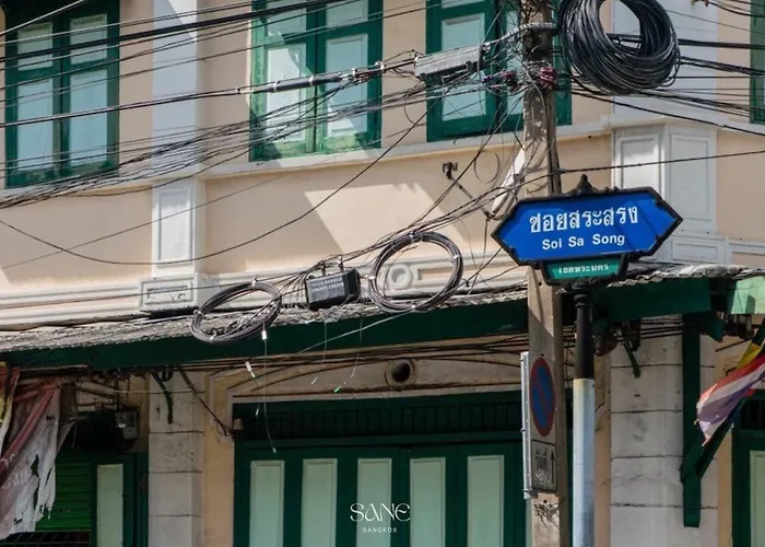 Entire In Old Town, Sane Bangkok